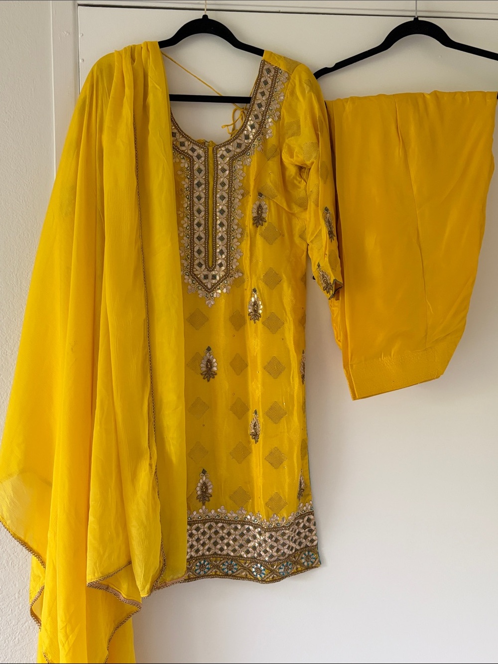 3 piece india outfit Yellow Embellished Women Salwar Kameez Set Indian suit